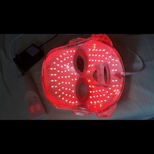 LED FACE MASK FOR THERAPY
